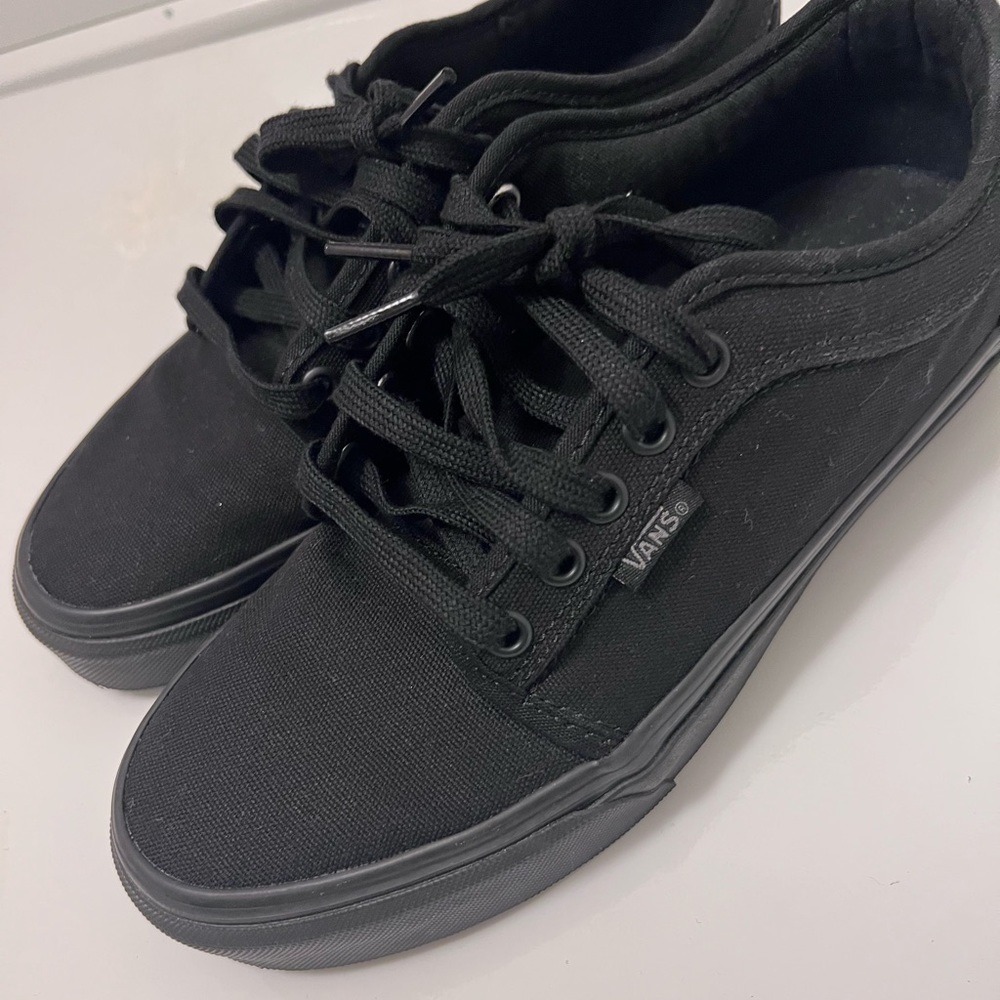 BLACK PRO VANS